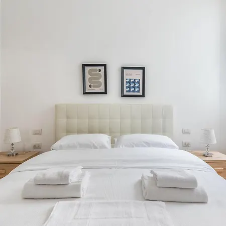 Διαμέρισμα Luxury Via Morgagni 4 Pax Wi-fi *